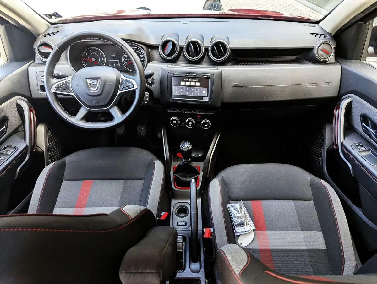 Dacia Duster usata a Pescara (8)