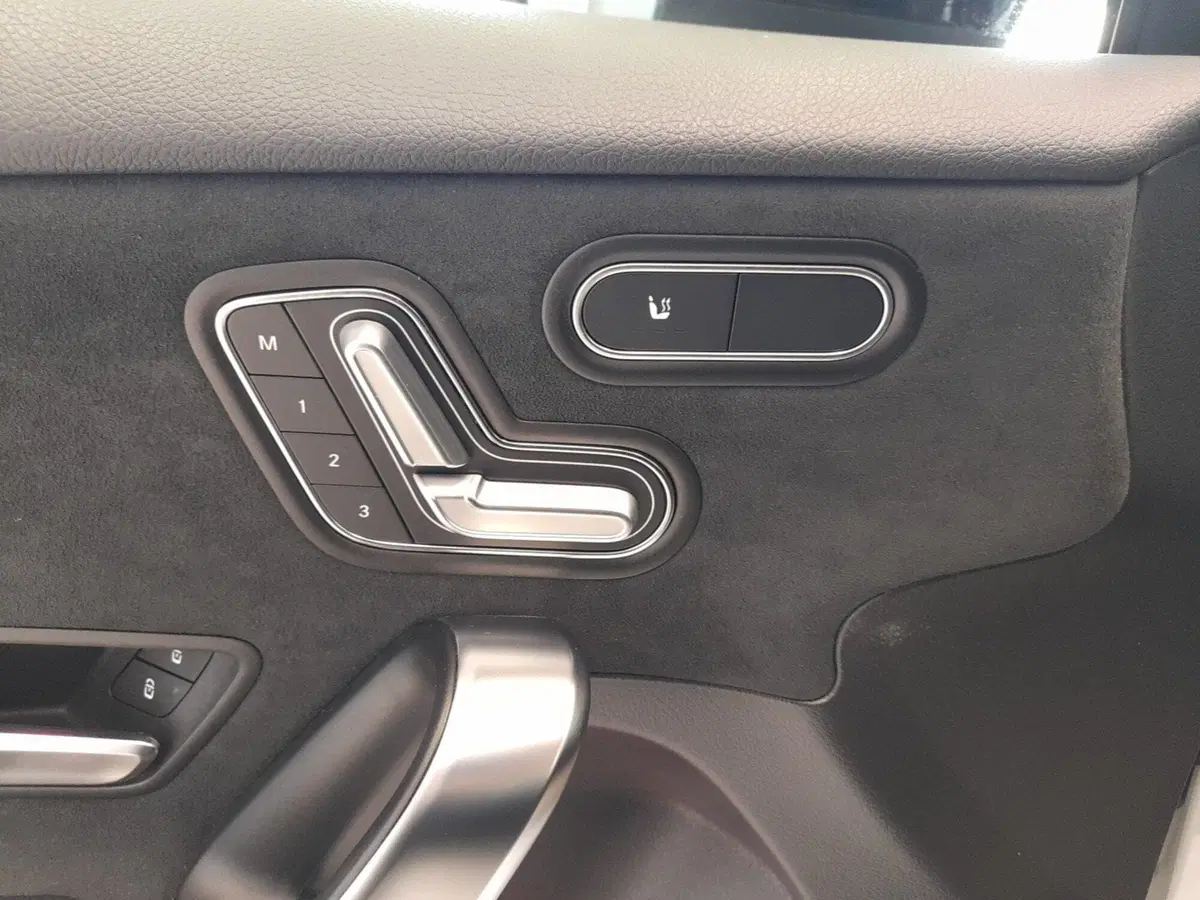 Mercedes-Benz Classe A usata a Bologna (11)