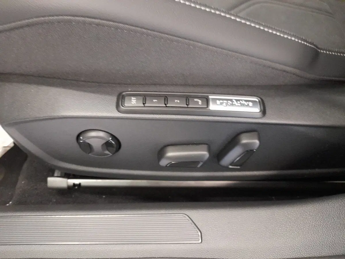 Volkswagen Golf nuova a Bologna (10)