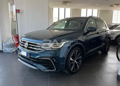 Volkswagen Tiguan 1.5 TSI 150 CV DSG ACT R-Line del 2022 usata a Casatenovo