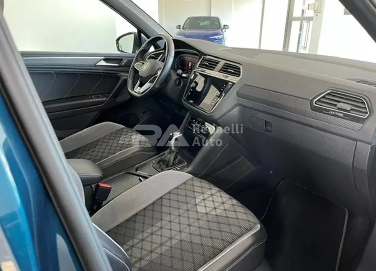 Volkswagen Tiguan usata a Lecco (10)