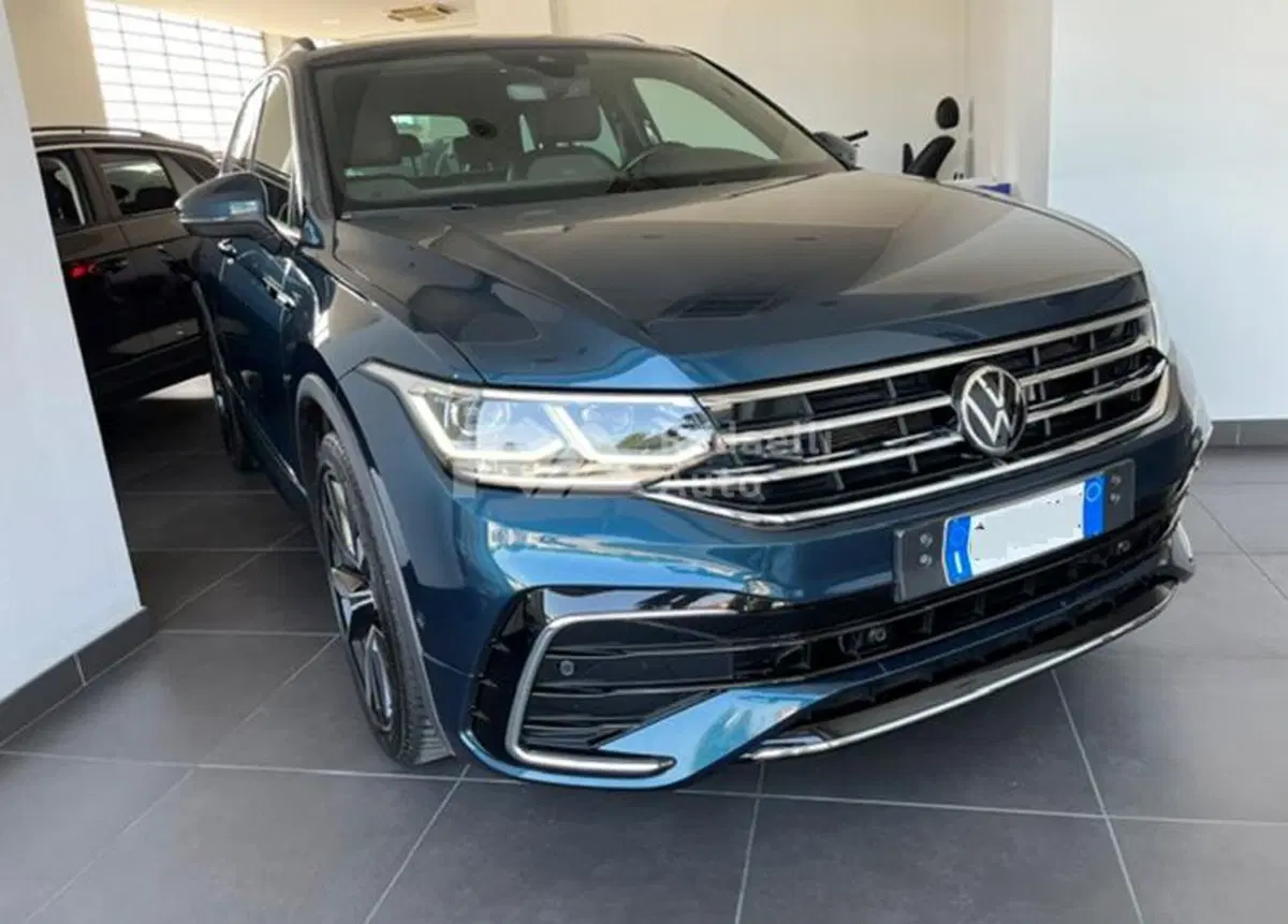Volkswagen Tiguan usata a Lecco (2)