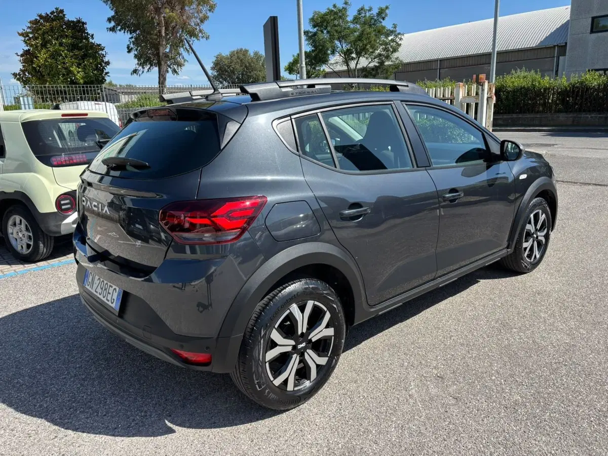 Dacia Sandero usata a Firenze (9)