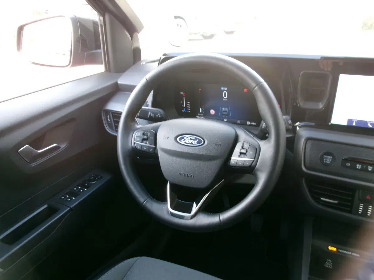 Ford Tourneo Courier usata a Venezia (20)