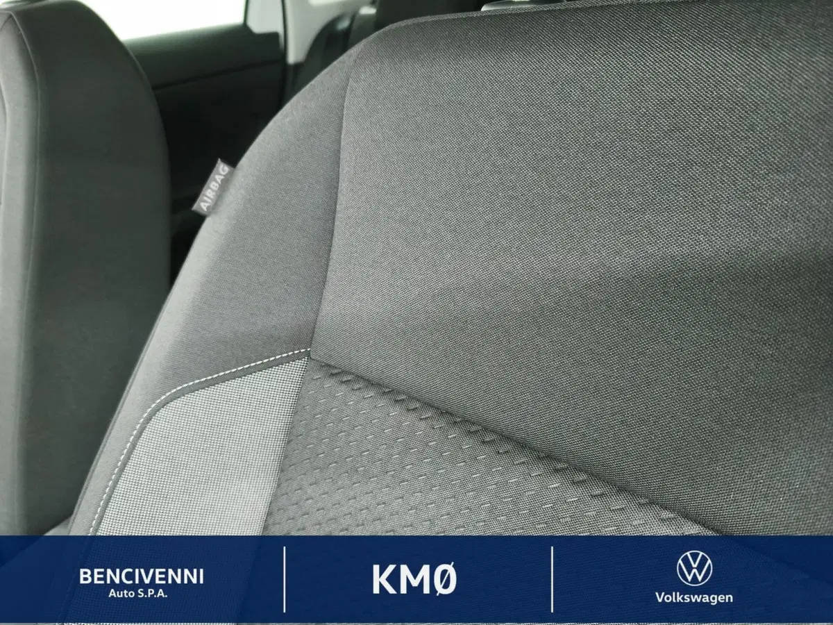 Volkswagen Taigo nuova a Catanzaro (19)