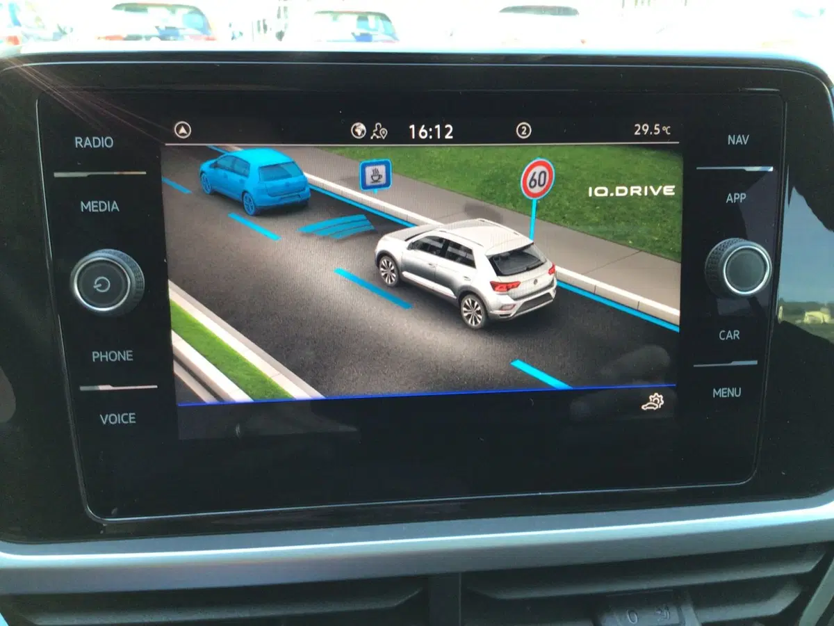 Volkswagen T-Roc usata a Genova (18)