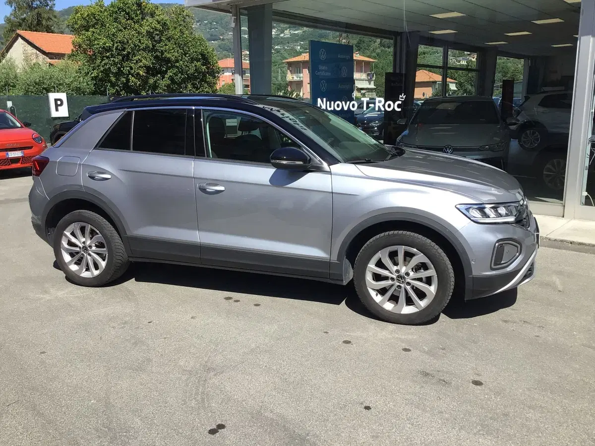 Volkswagen T-Roc usata a Genova (4)
