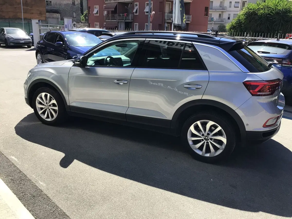 Volkswagen T-Roc usata a Genova (8)