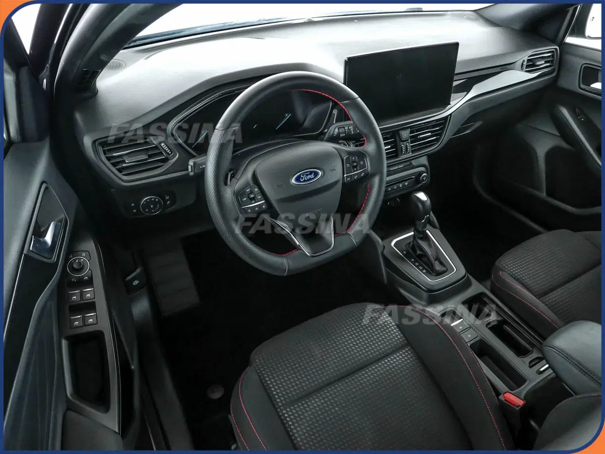 Ford Focus Station Wagon usata a Milano (9)
