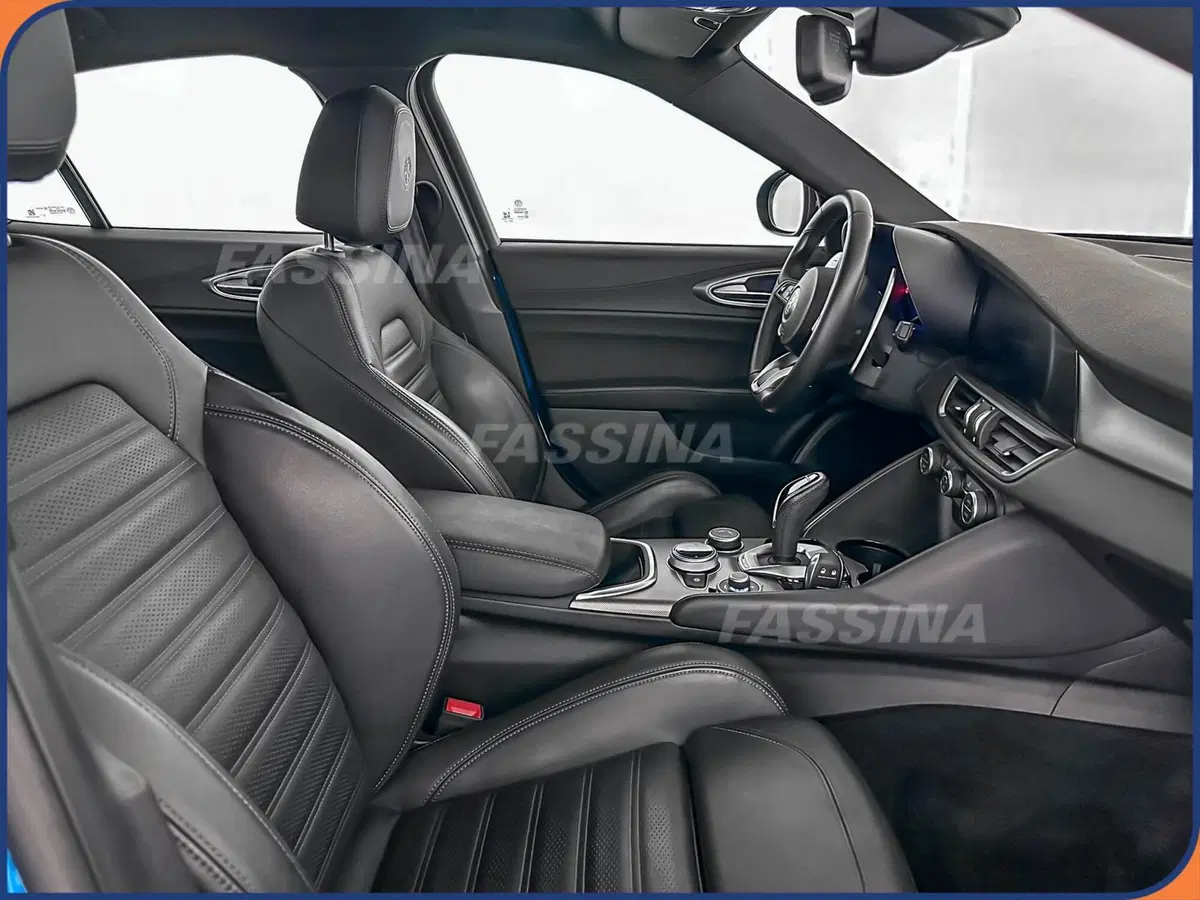 Alfa Romeo Giulia usata a Milano (14)