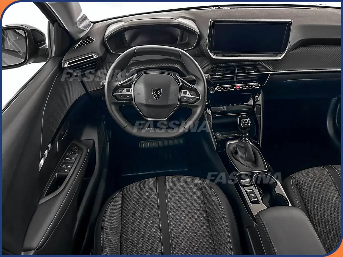 Peugeot 208 usata a Milano (10)