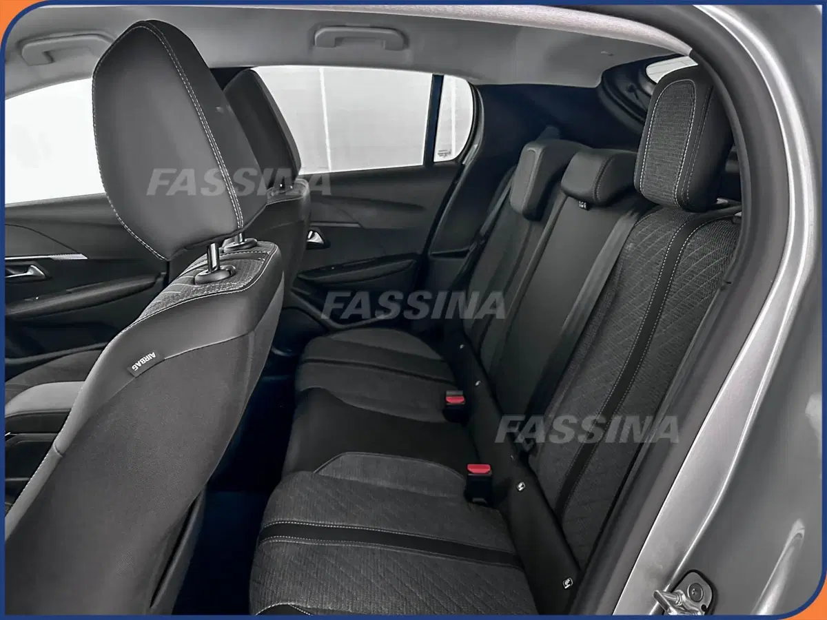 Peugeot 208 usata a Milano (11)