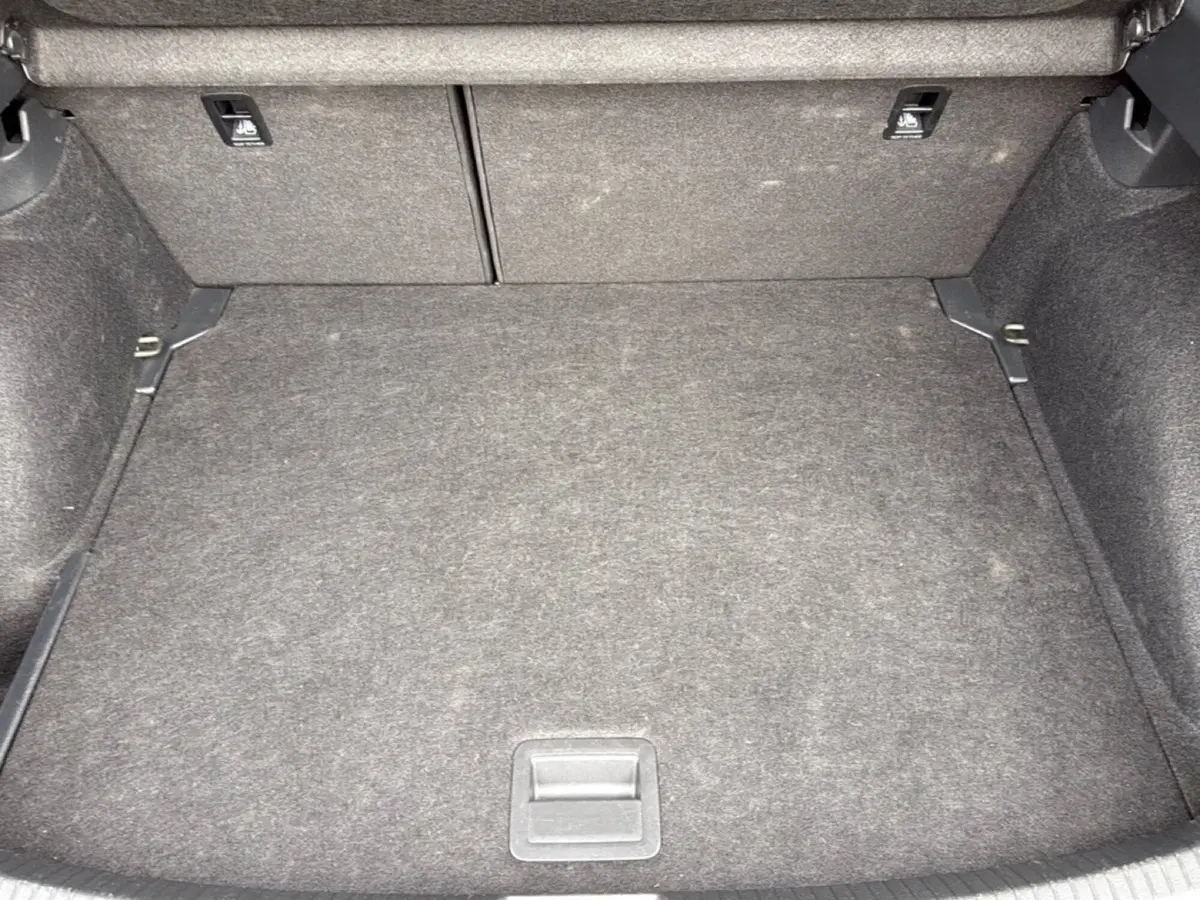 Volkswagen Taigo usata a Terni (9)