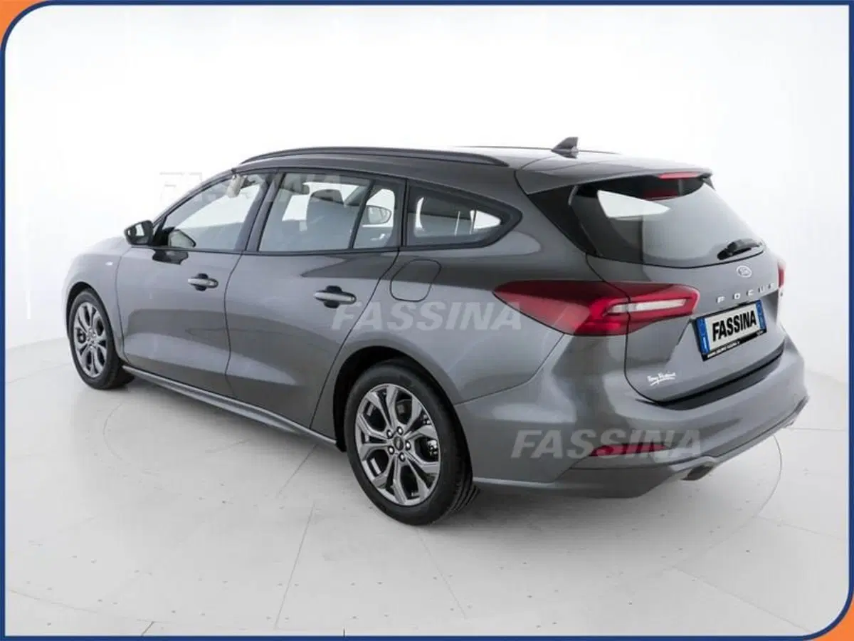 Ford Focus Station Wagon usata a Milano (4)