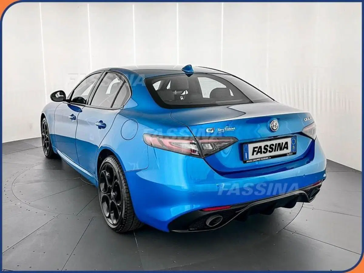 Alfa Romeo Giulia usata a Milano (4)