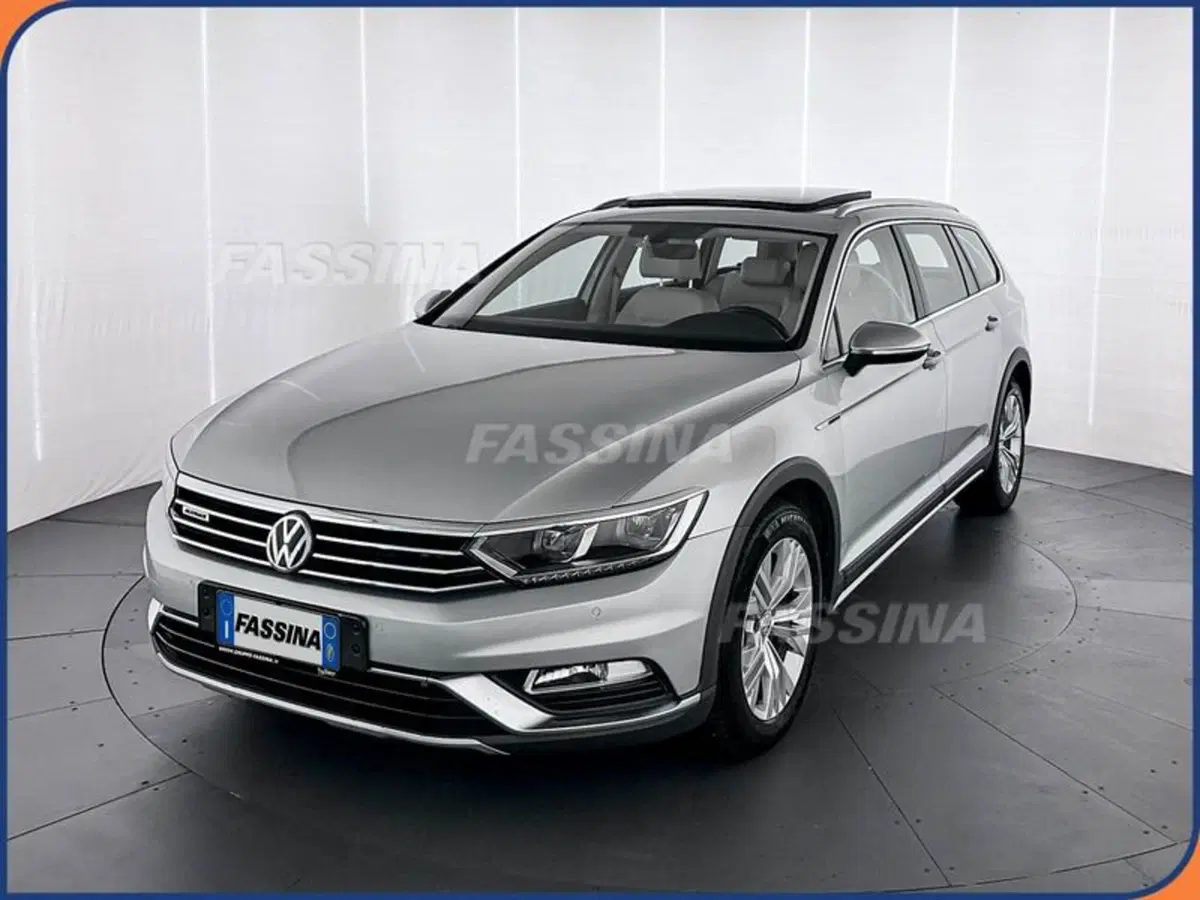 Volkswagen Passat Variant usata a Milano (3)