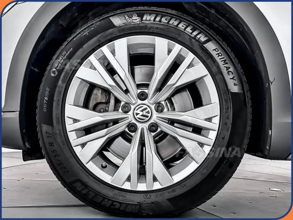 Volkswagen Passat Variant usata a Milano (7)