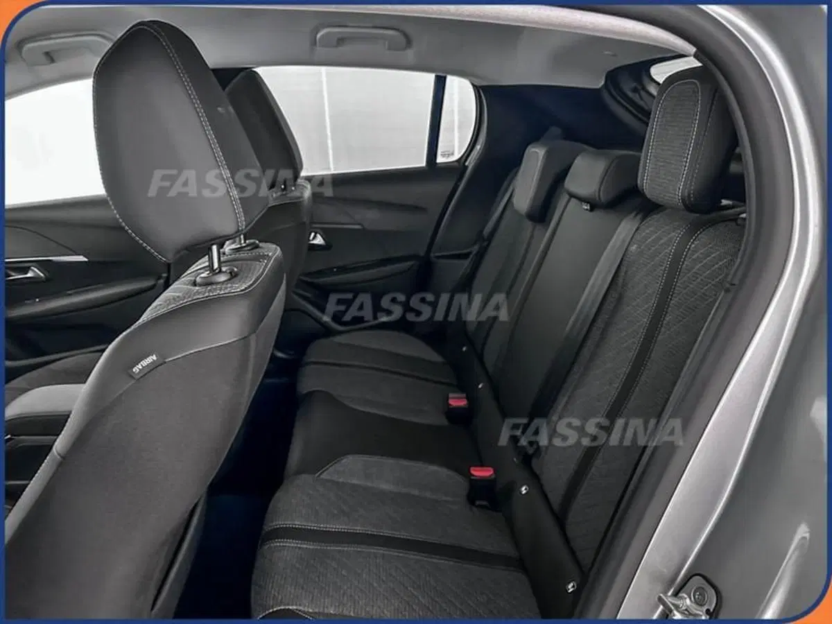 Peugeot 208 usata a Milano (11)