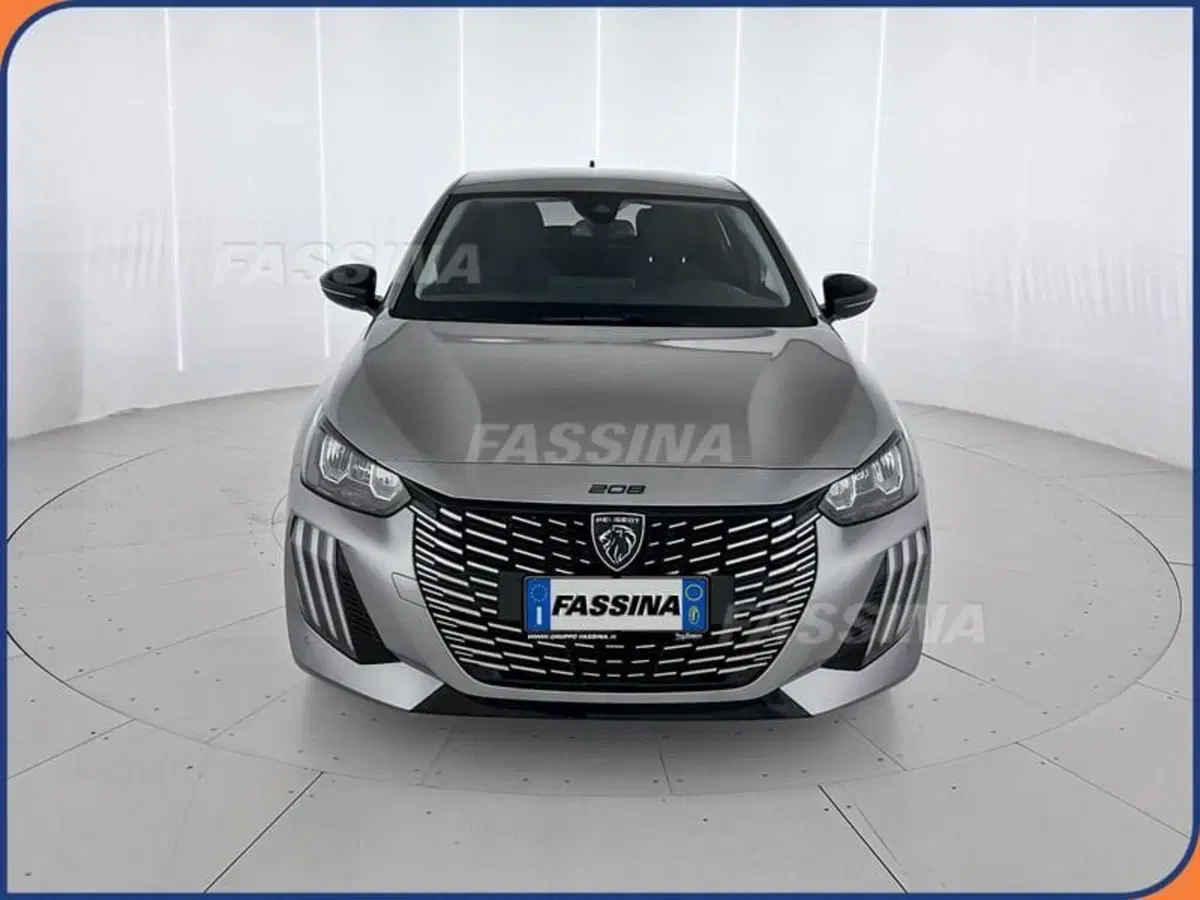 Peugeot 208 usata a Milano (2)