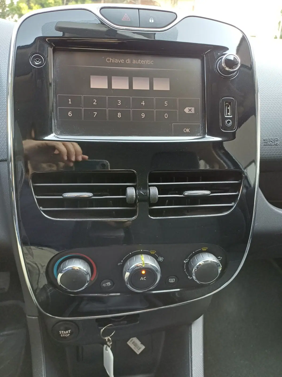 Renault Clio usata a Modena (16)