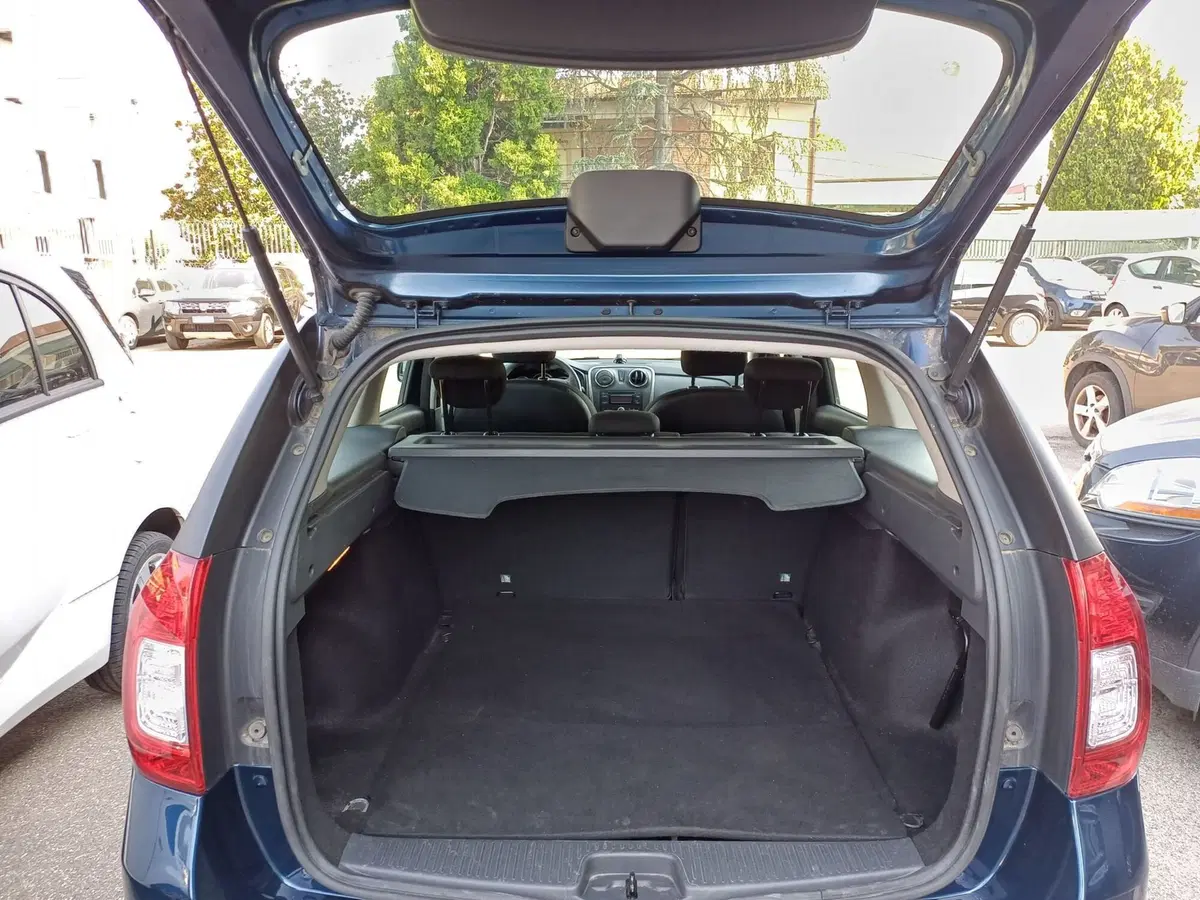 Dacia Logan usata a Modena (10)