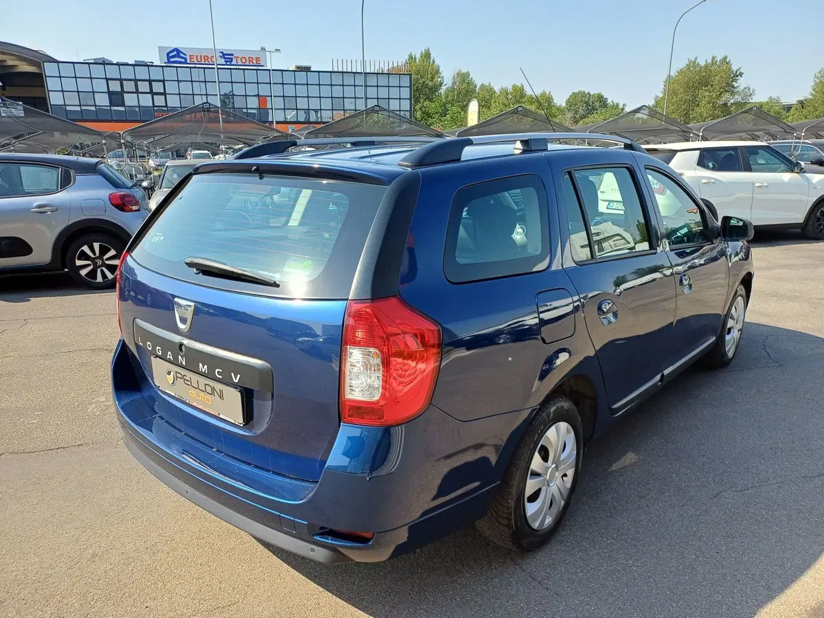 Dacia Logan usata a Modena (7)