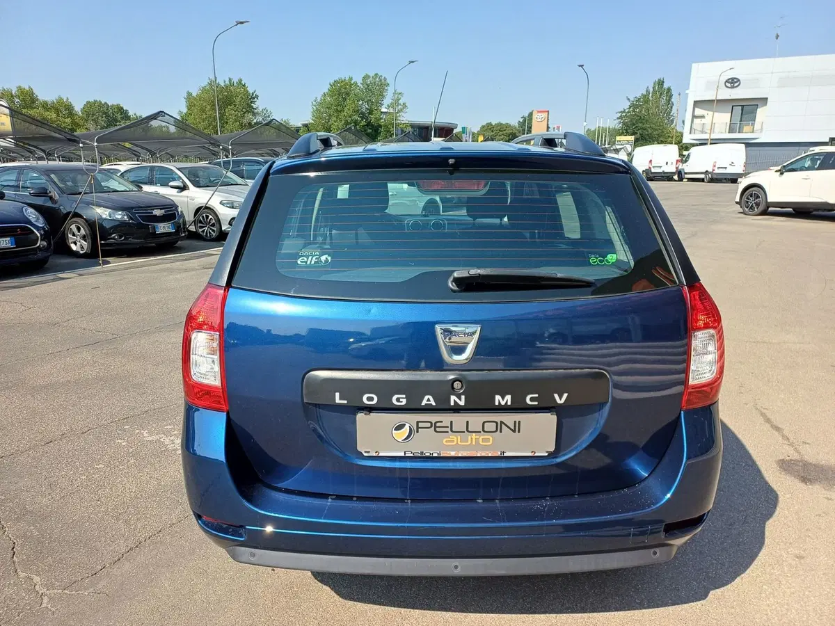 Dacia Logan usata a Modena (8)