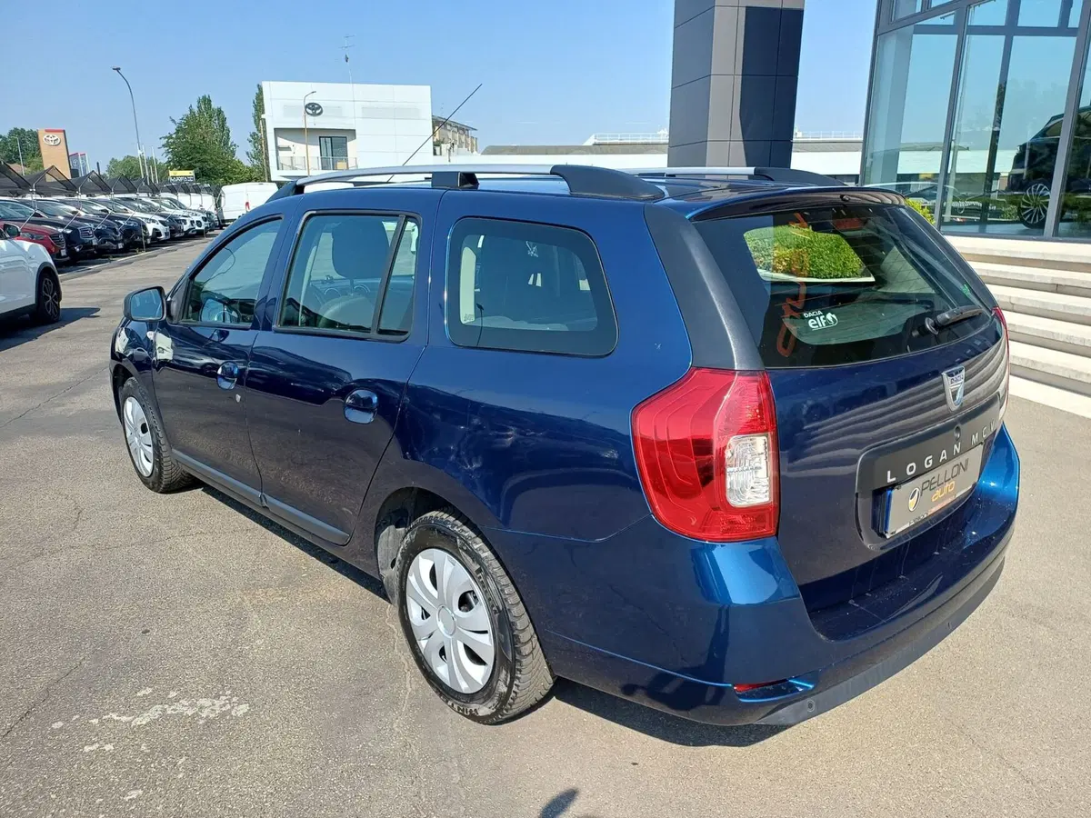 Dacia Logan usata a Modena (9)