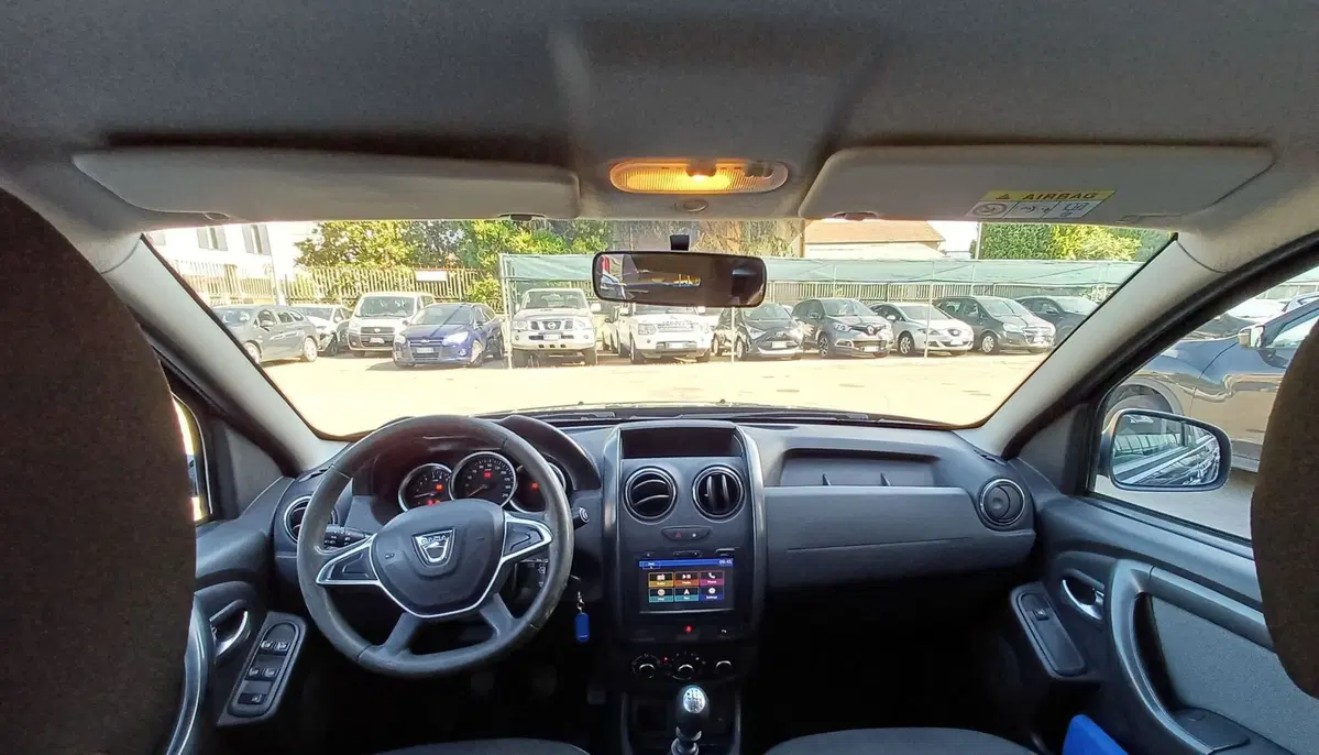 Dacia Duster usata a Modena (11)