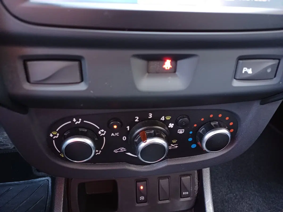 Dacia Duster usata a Modena (18)