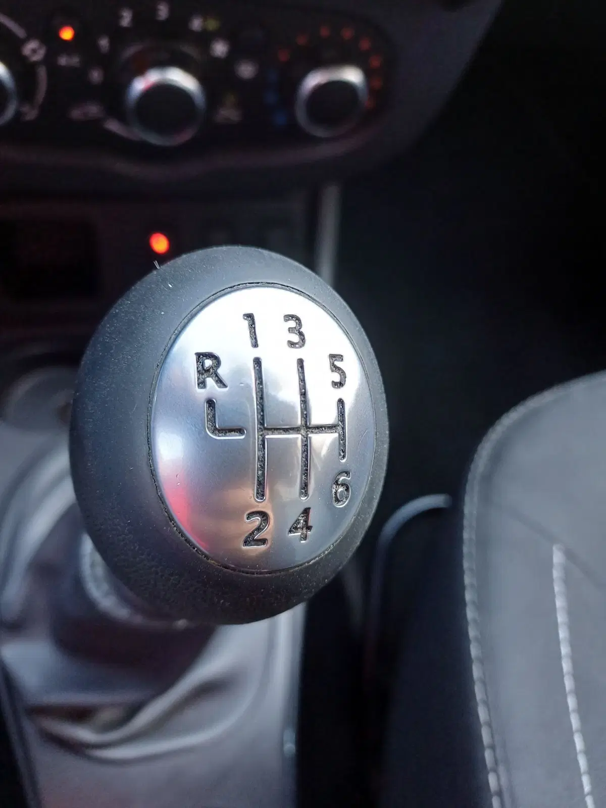 Dacia Duster usata a Modena (19)