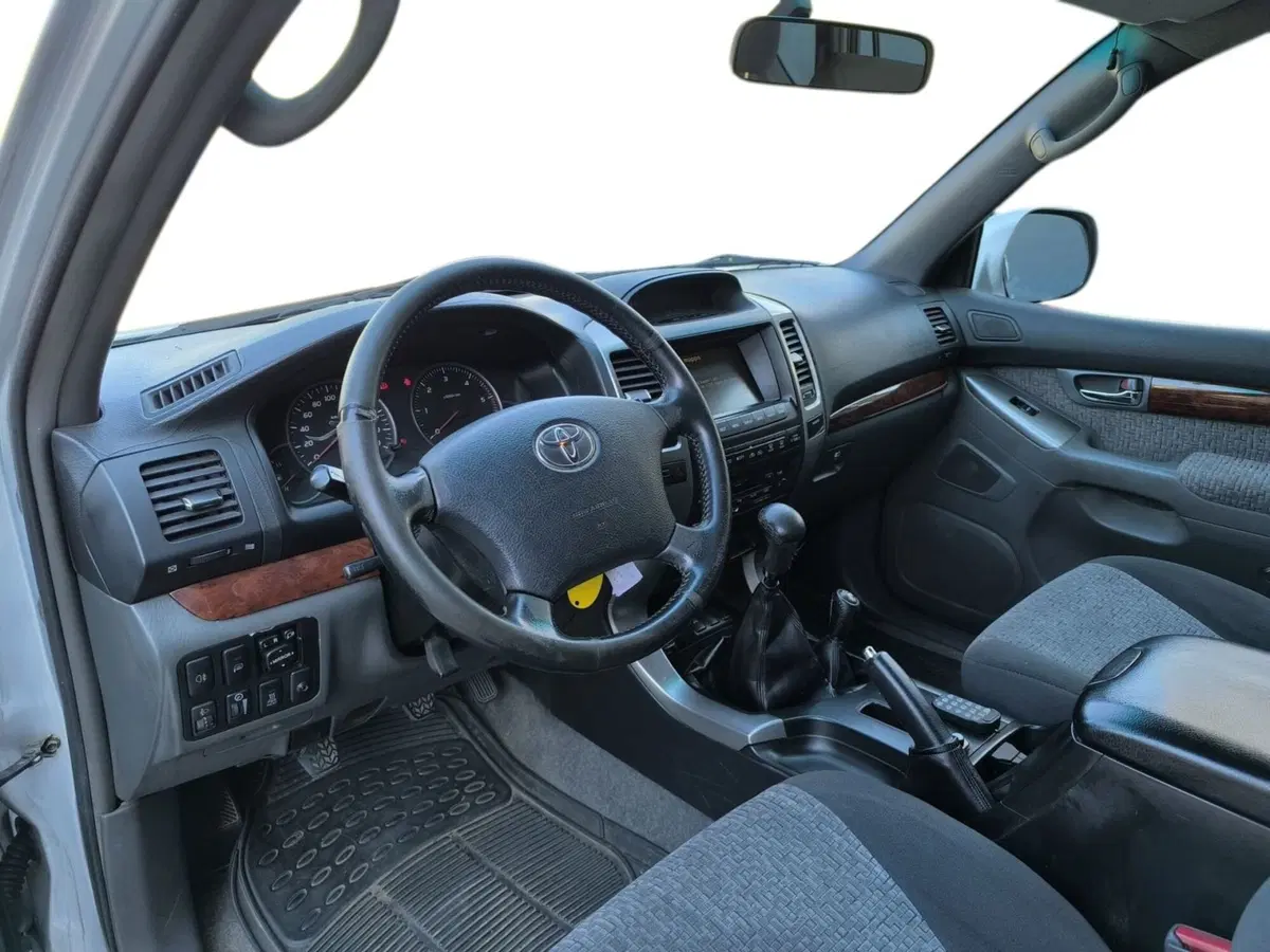 Toyota Land Cruiser usata a Udine (10)