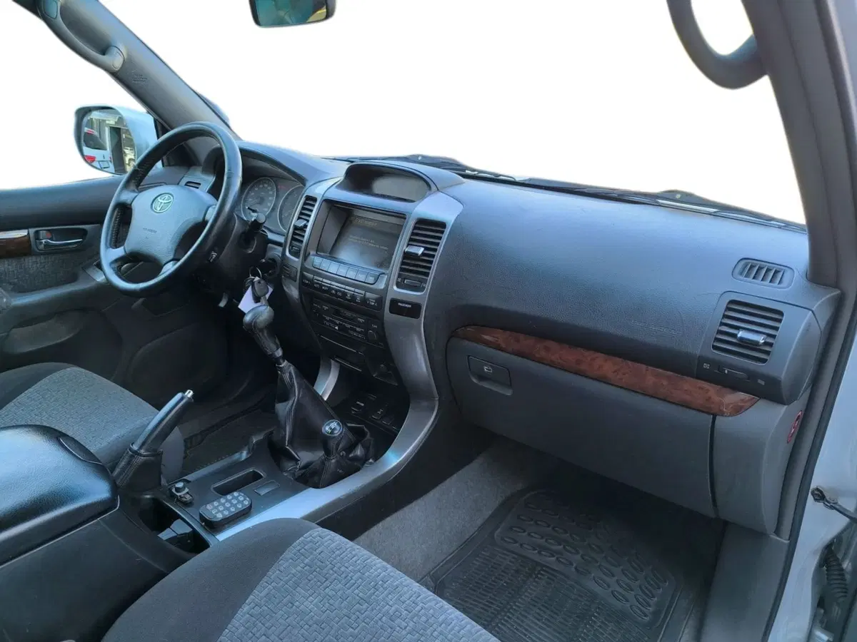 Toyota Land Cruiser usata a Udine (12)