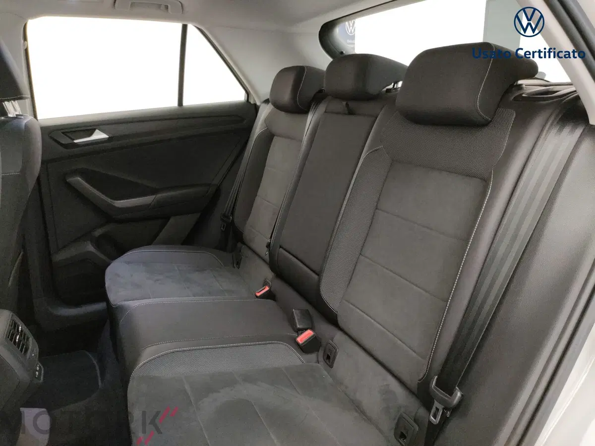 Volkswagen T-Roc usata a Varese (10)