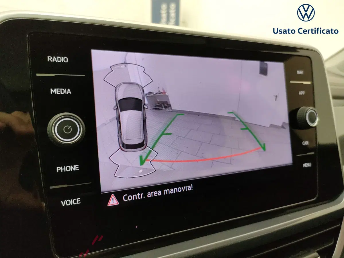 Volkswagen T-Roc usata a Varese (16)