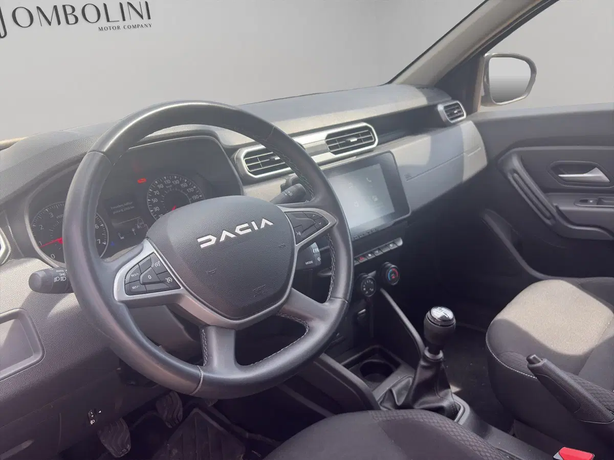 Dacia Duster usata a Macerata (9)