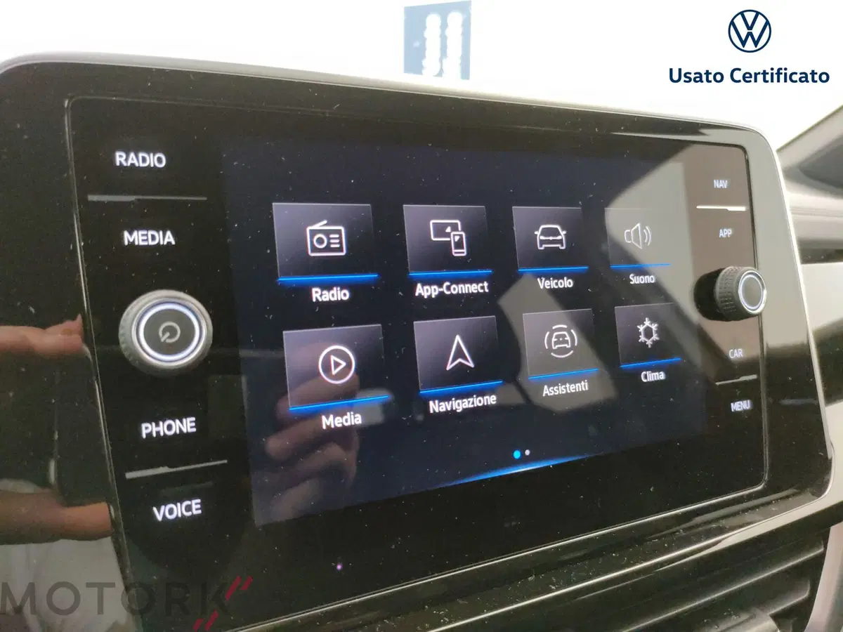 Volkswagen T-Roc usata a Varese (13)