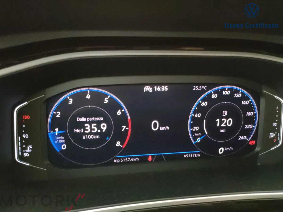 Volkswagen T-Roc usata a Varese (16)
