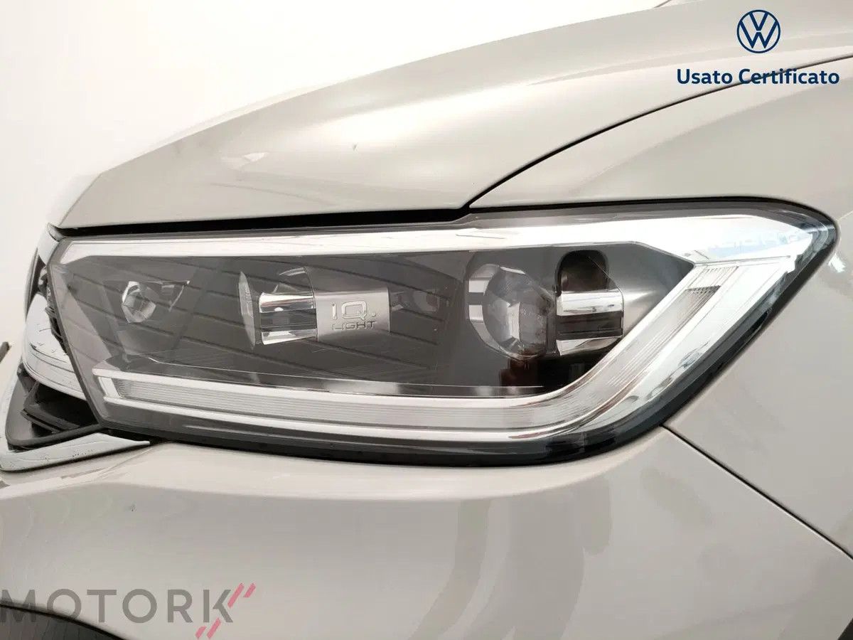Volkswagen T-Roc usata a Varese (7)
