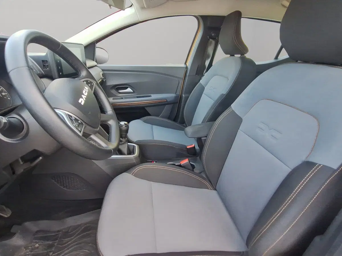 Dacia Sandero usata a Macerata (9)