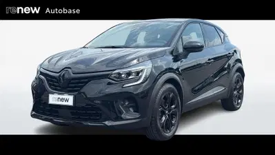 Renault Captur Plug-in Hybrid E-Tech 160 CV Techno del 2023 usata a Albignasego