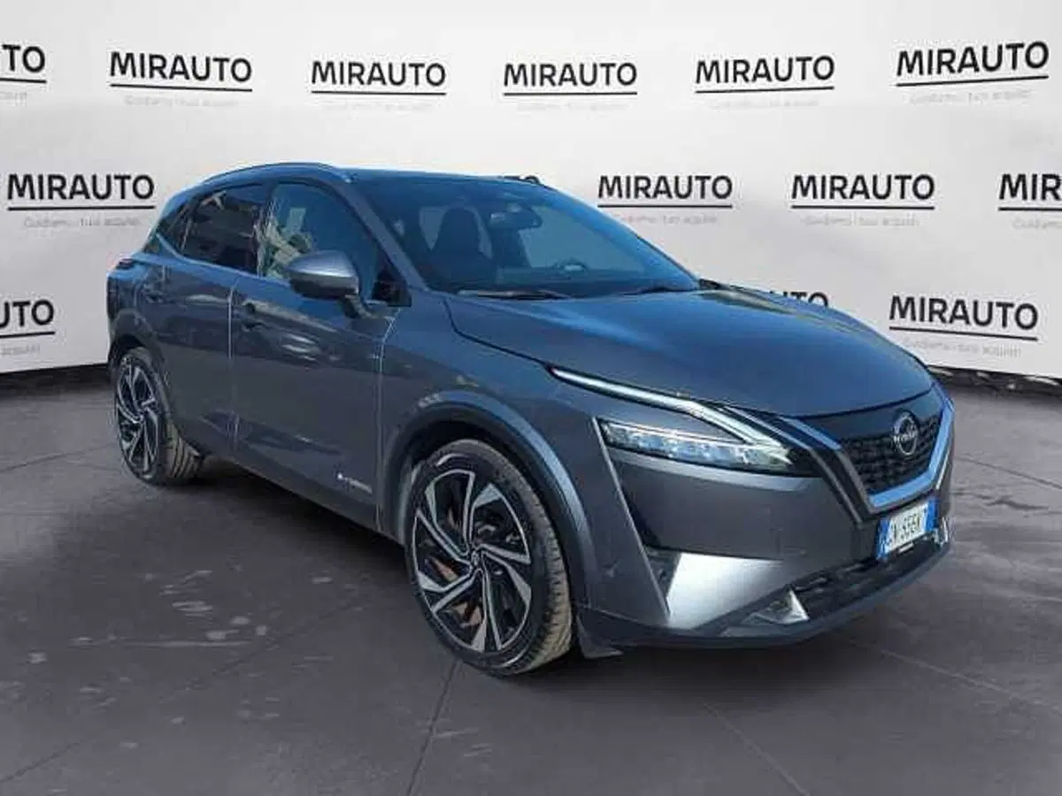 Nissan Qashqai usata a Roma