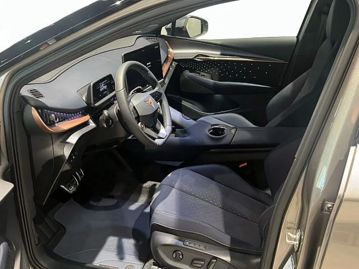 Cupra Tavascan nuova a Vicenza (7)