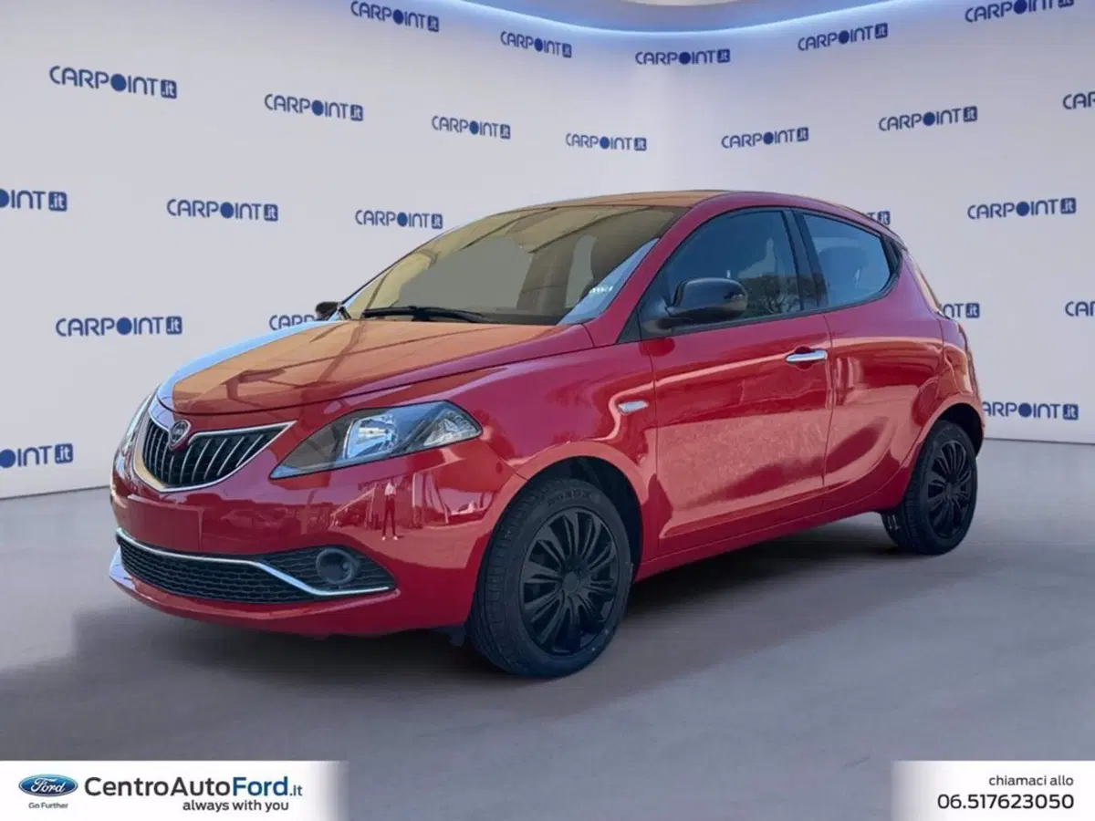 Lancia Ypsilon usata a Roma