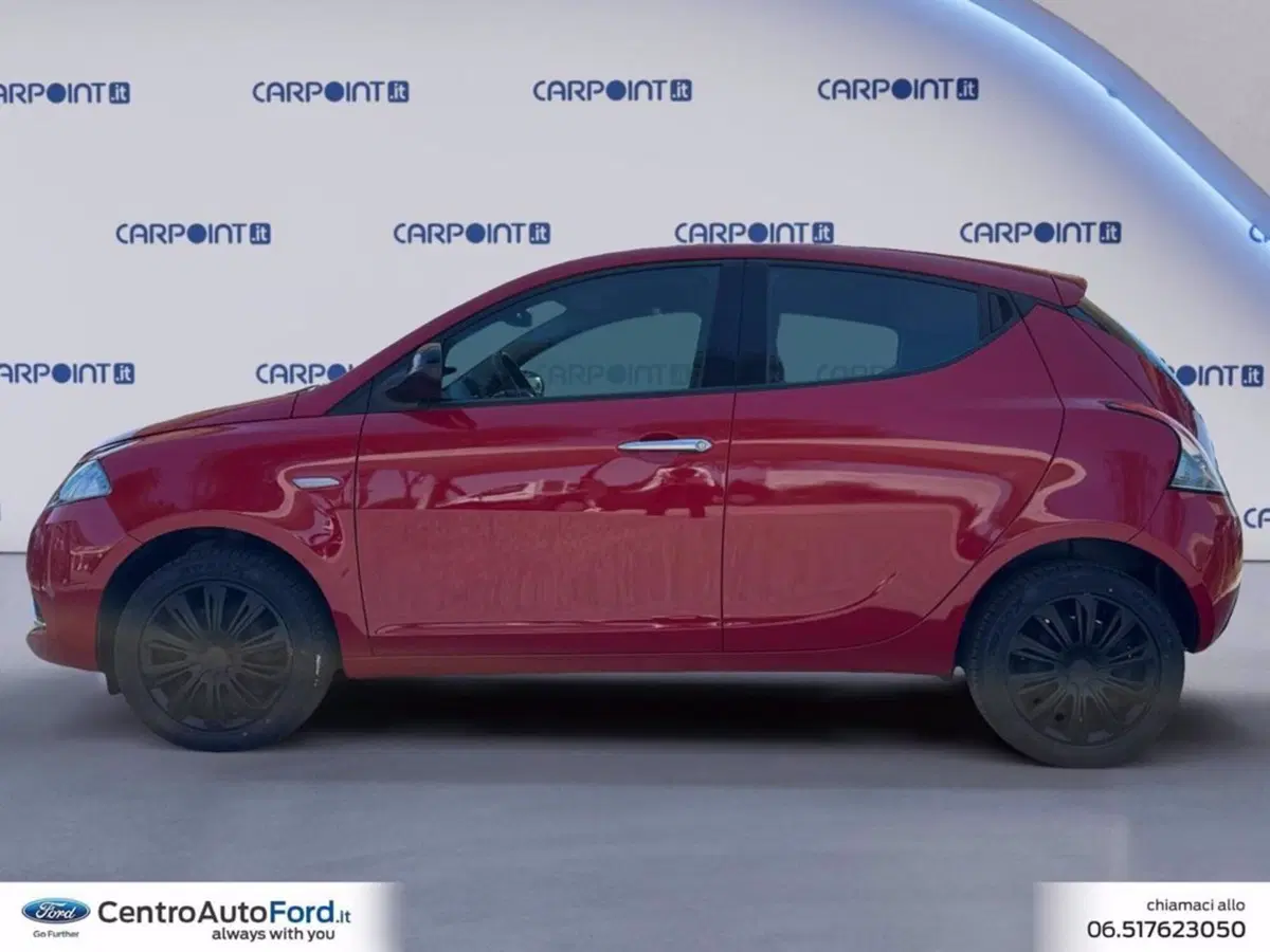 Lancia Ypsilon usata a Roma (2)