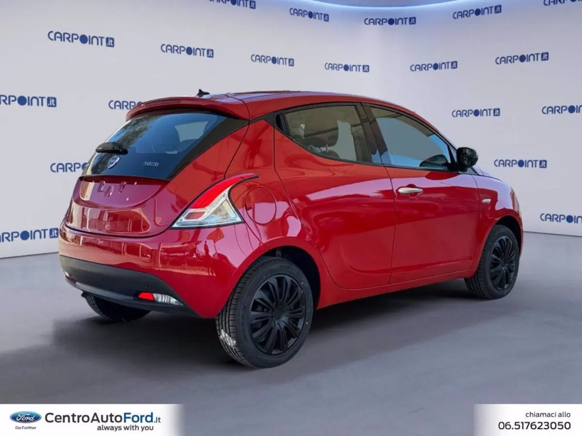 Lancia Ypsilon usata a Roma (5)