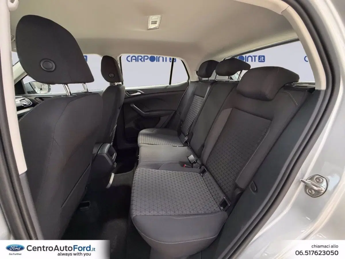 Volkswagen T-Cross usata a Roma (13)