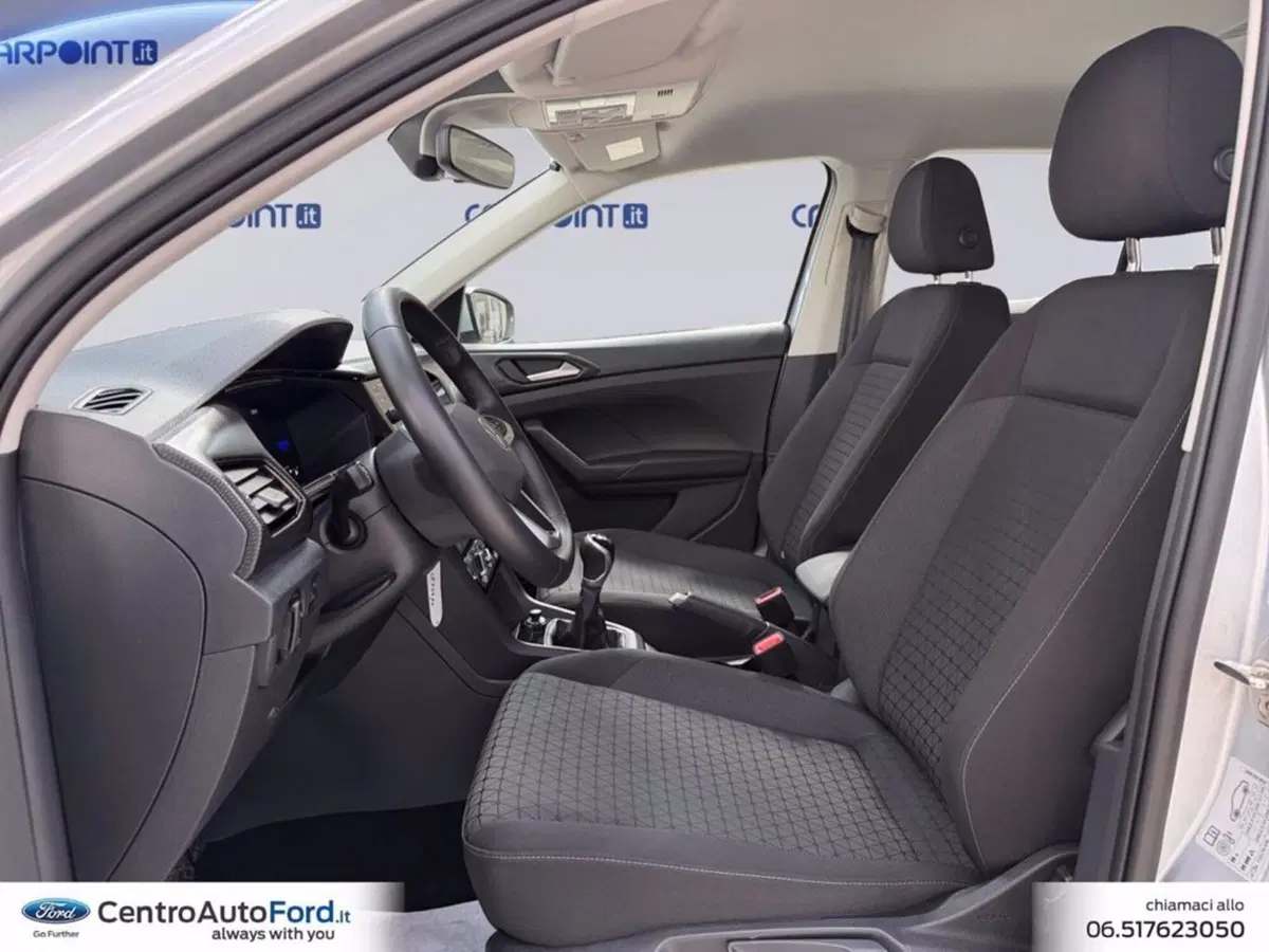 Volkswagen T-Cross usata a Roma (9)