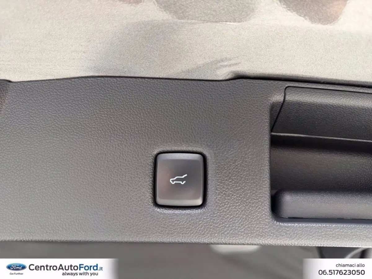 Ford Kuga usata a Roma (16)