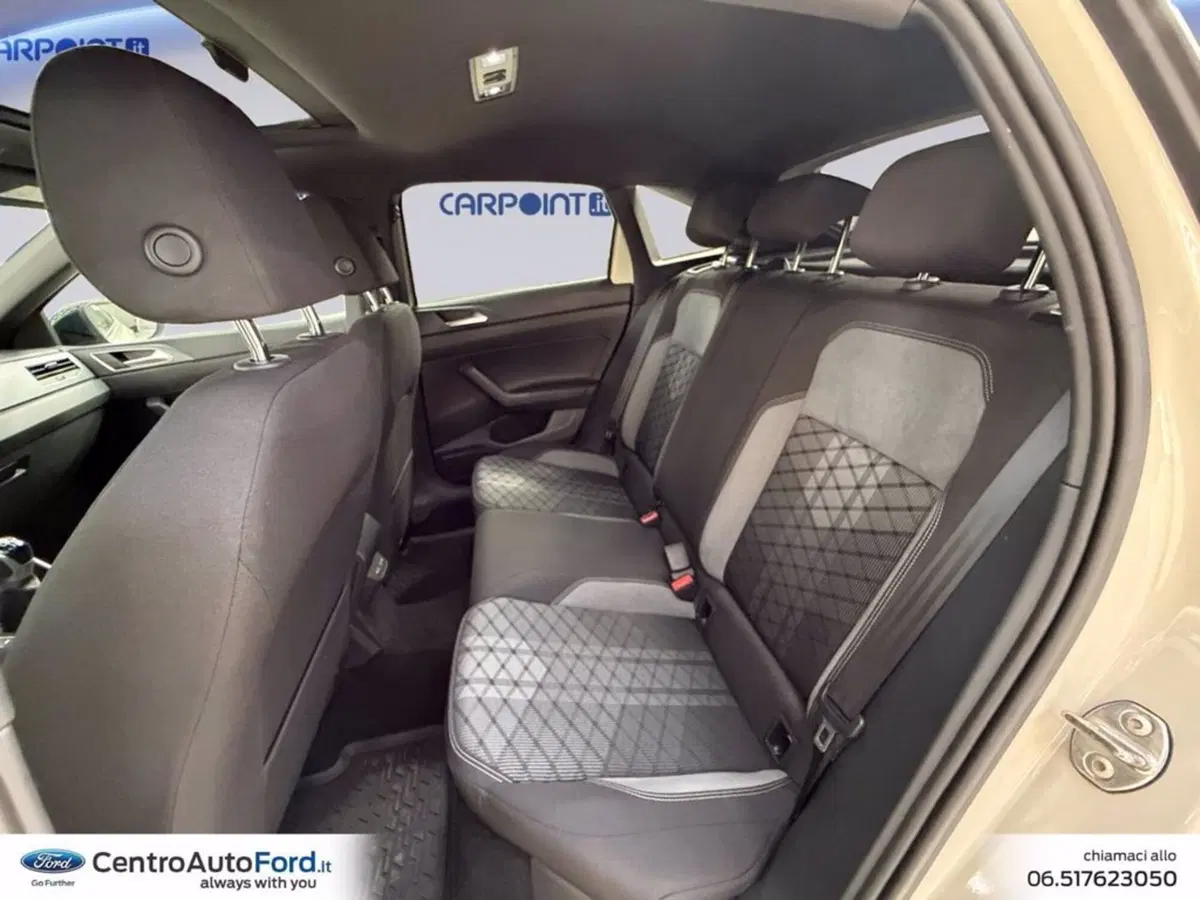 Volkswagen Taigo usata a Roma (13)